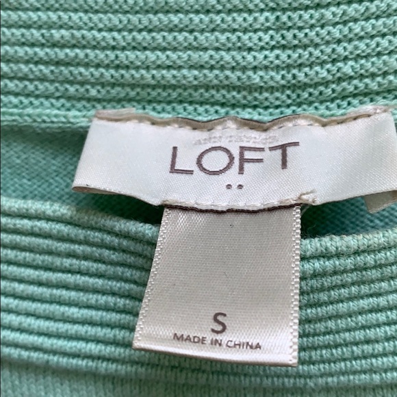 Sweater - Picture 2 of 4